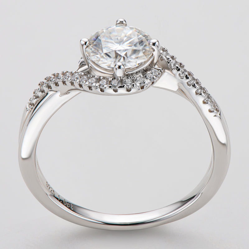 Round Brilliant Cut Moissanite Diamond Twisted Ring