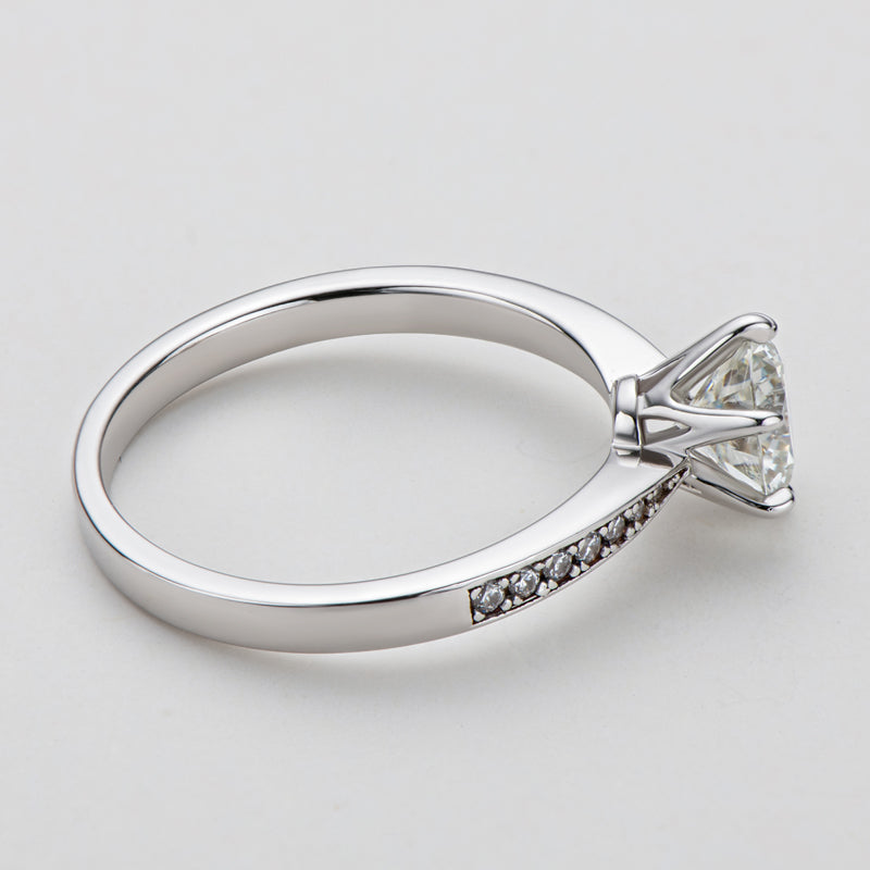 Classic Round Cut Moissanite Diamond Fashion Solitaire Rings
