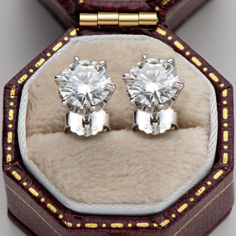 Brilliant Round Cut Moissanite Diamond Stud Earrings