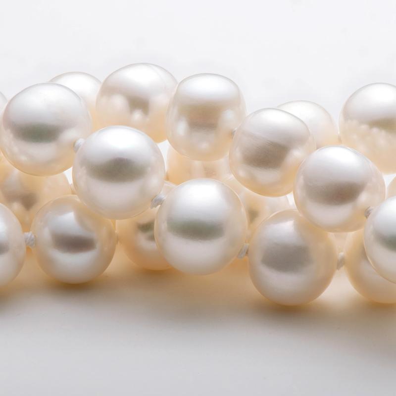 Freshwater Cultured White Pearl Necklace Ball Shaped Buckle