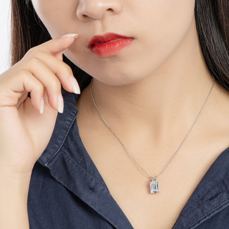 Emerald Cut 7x9mm Created Daimond Pendant Necklace