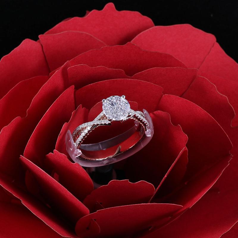 14K/18K White & Rose Gold 0.8ct Moissanite Diamond Split Shank Ring