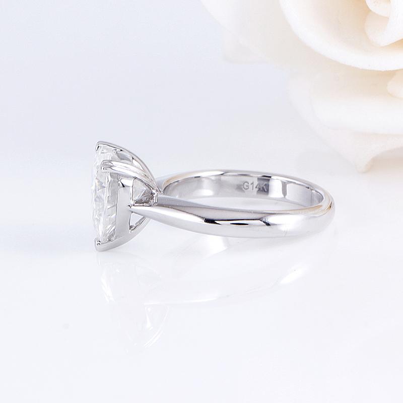 14K/18K gold Heart-shaped Moissanite diamond classic Solitaire for women