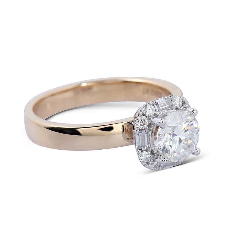 14K/18K Gold  Round Cut Moissanite Diamond Halo Ring for women