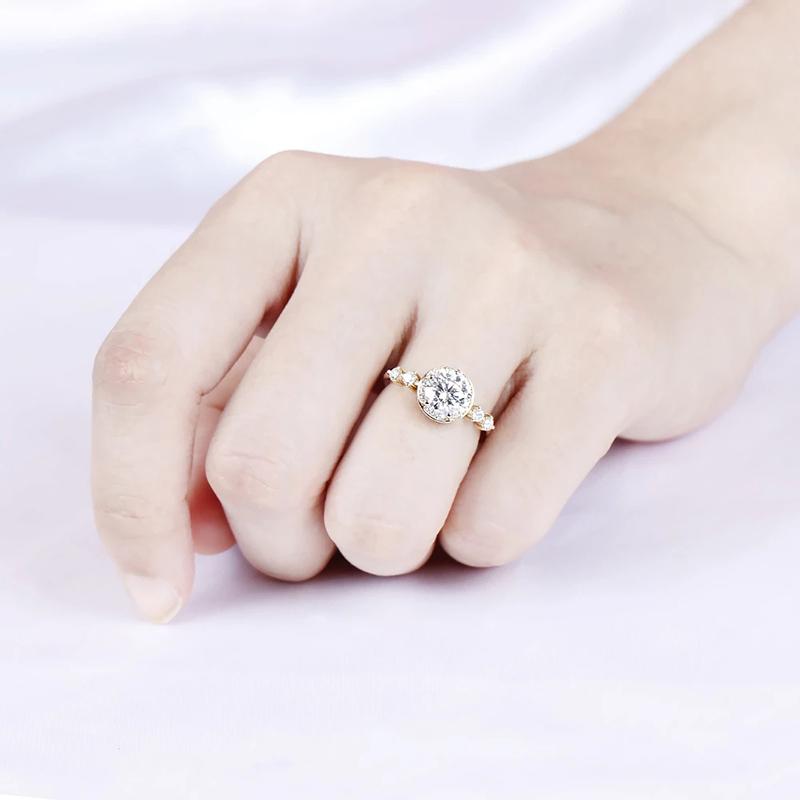 14K/18K Gold 6.5mm Round Cut Moissanite Diamond Halo Ring for women