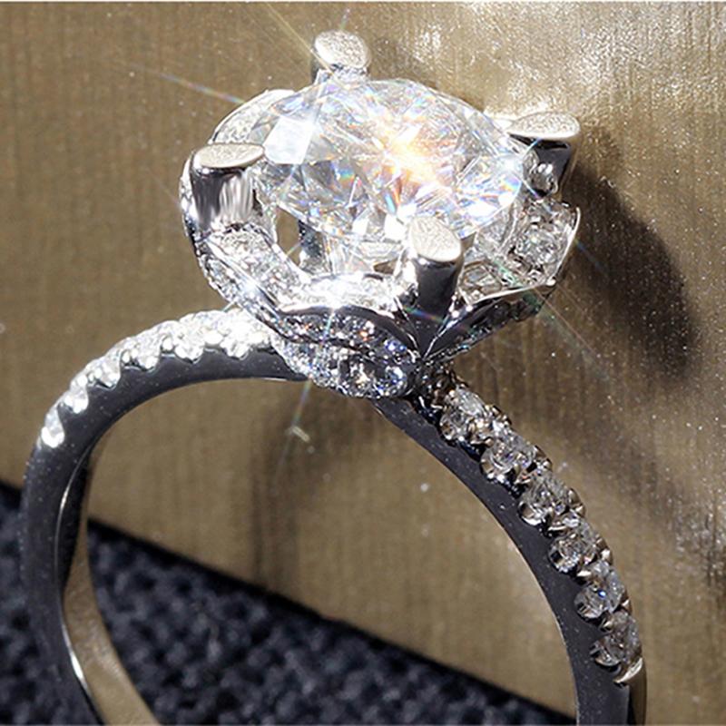 14K/18K Gold Round Cut Moissanite Diamond Bridal Ring for women