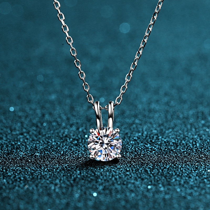 Round Cut Moissanite Diamond Simple Pendant Necklace