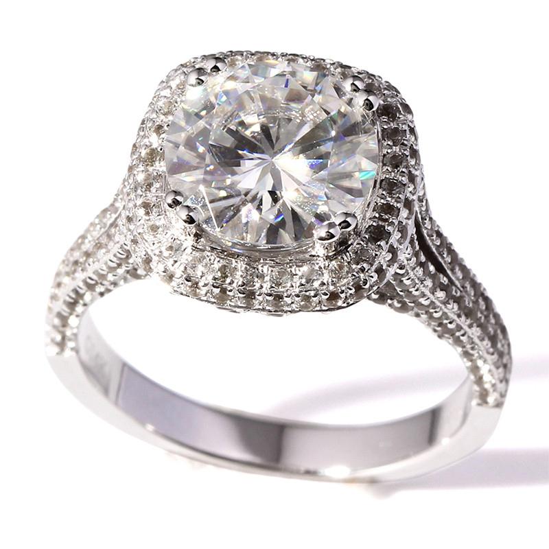 14K/18K Gold Round Cut Moissanite Diamond  Halo Ring for women