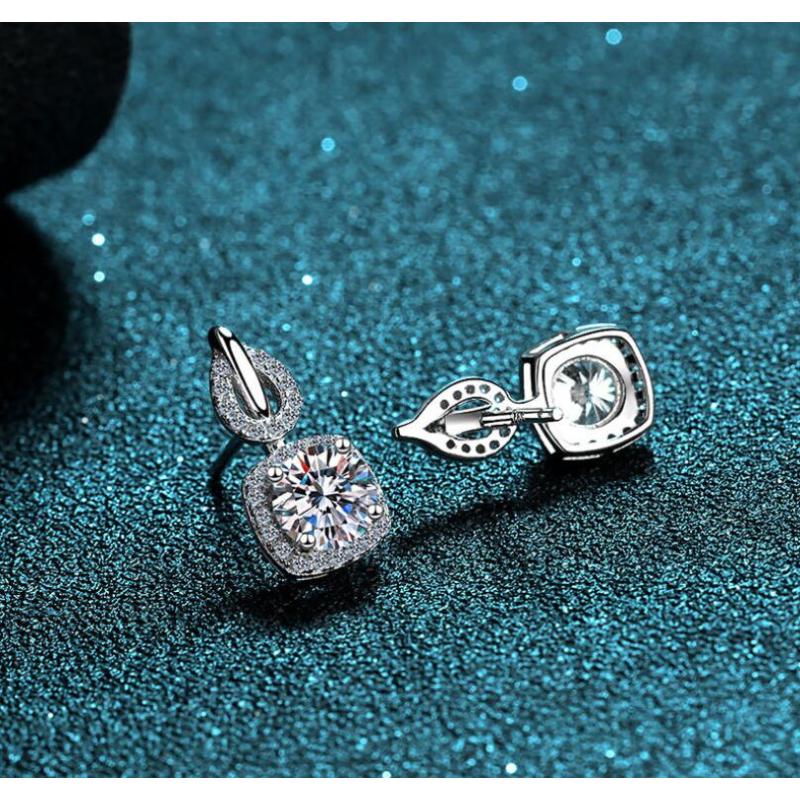 Round Cut Moissanite Diamond Classic Earrings