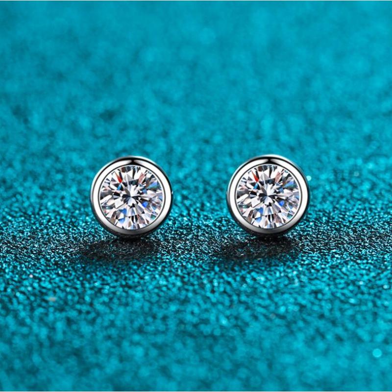 Bezel Setting Round Cut Moissanite Diamond Stud Earrings