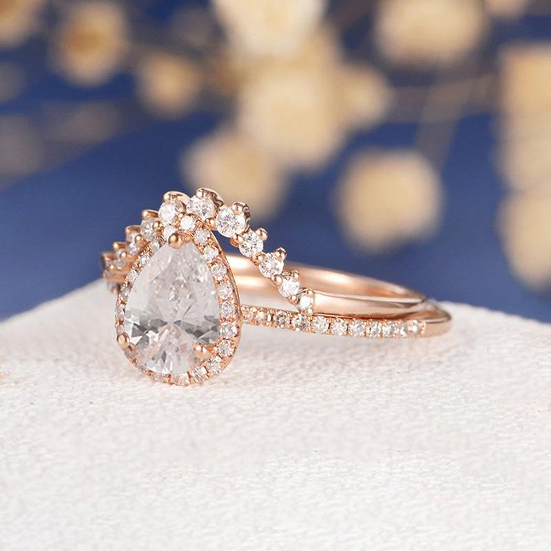 14K/18K Gold 1.25 Carat Pear Shaped Moissanite Diamond Bridal Ring