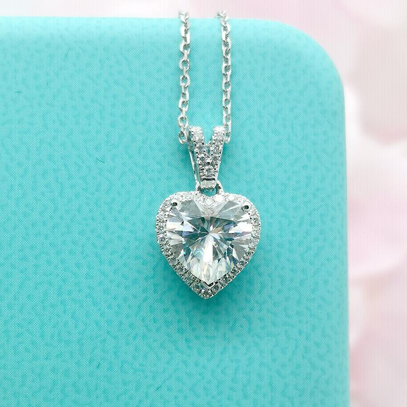 14K/18K Gold 8mm Heart Shaped Moissanite Diamond Classic Pendant Nacklace 18''