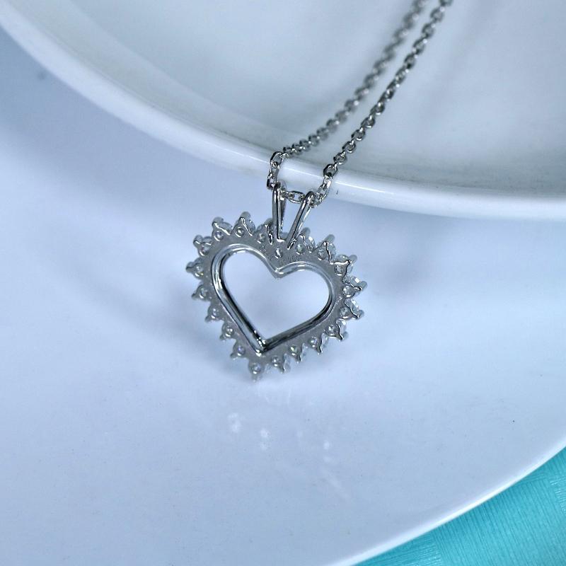 14K/18K Gold 1.3cttw Moissanite Diamond Heart Shaped Pendant Nacklace 18''