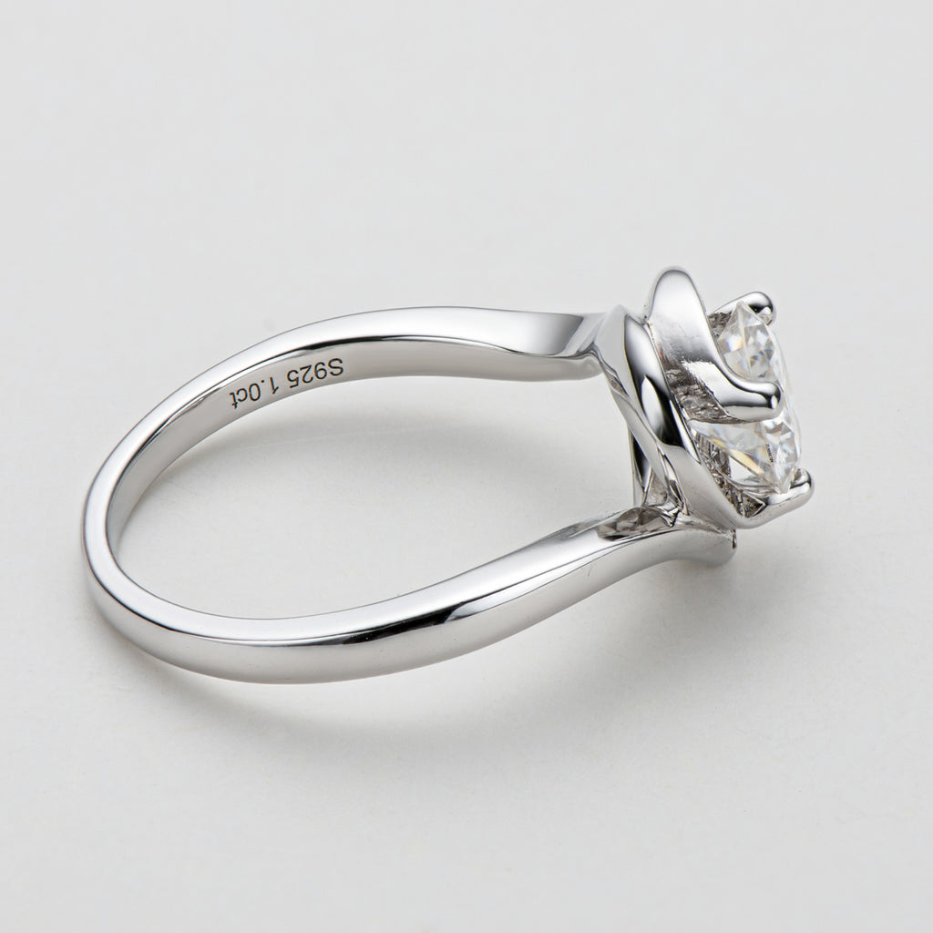925 Silver Round Moissan Diamond One Carat Heart Flower Ring for Women