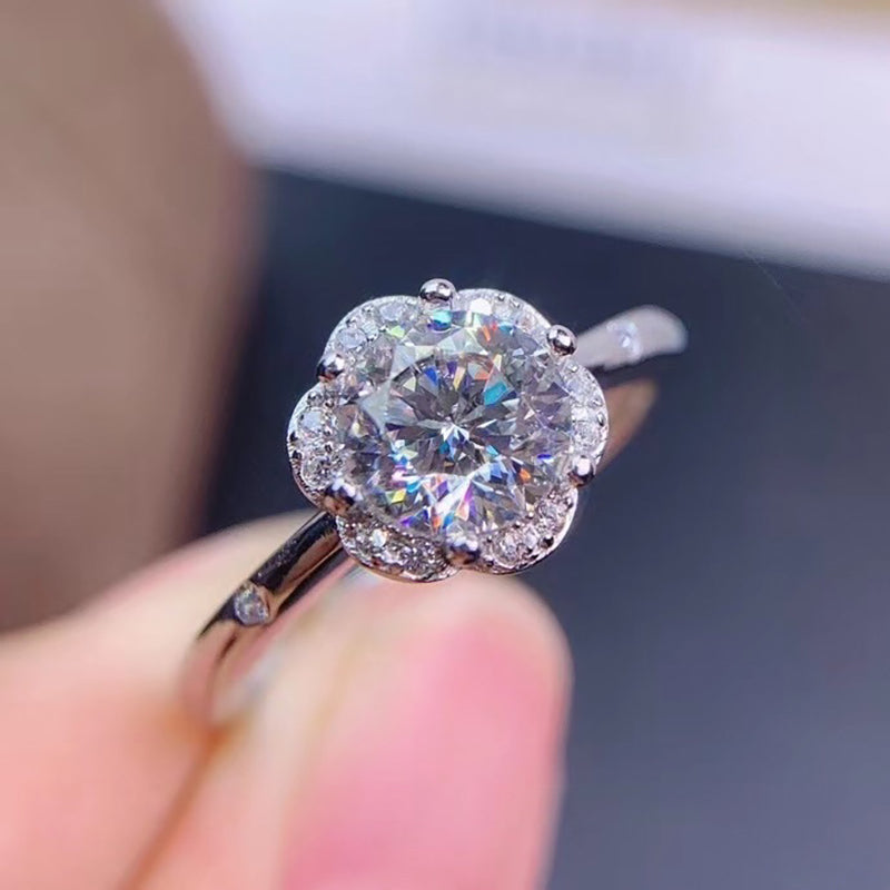 Round Cut 2Carat Created Diamond Flower Shape Halo Ring Adjustable