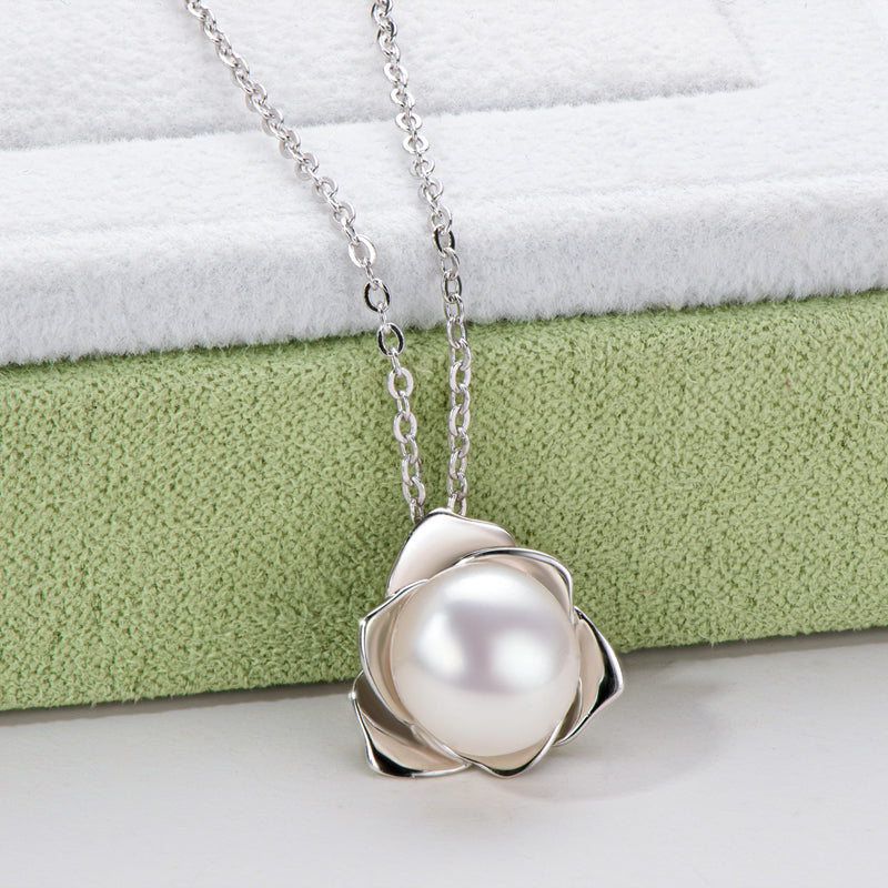 925 Sterling Silver 9-10mm Freshwater Pearl Petals Pendant Necklace