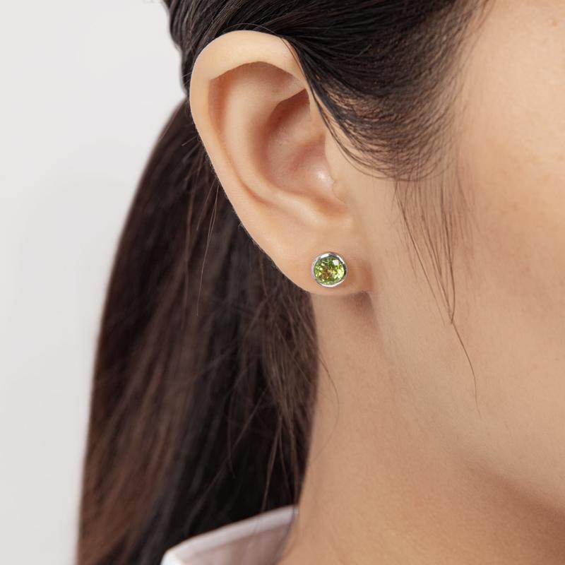 6mm Genuine Gmestone Peridot Stud Earrings