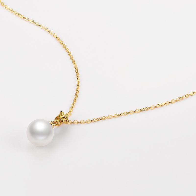 18K Yellow Gold Diamond Freshwater Pearl Pendant Necklace