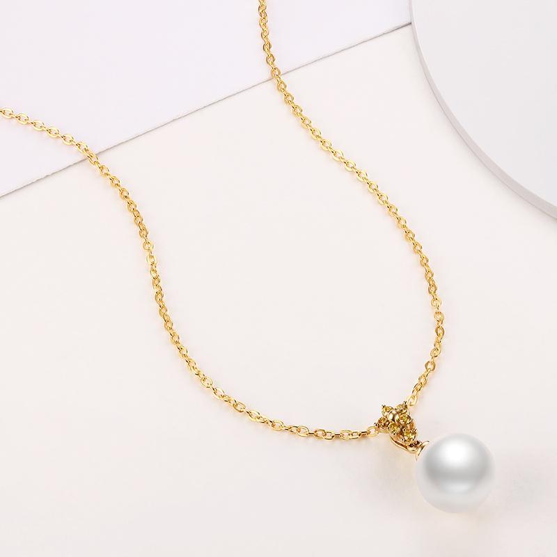 18K Yellow Gold Diamond Freshwater Pearl Pendant Necklace