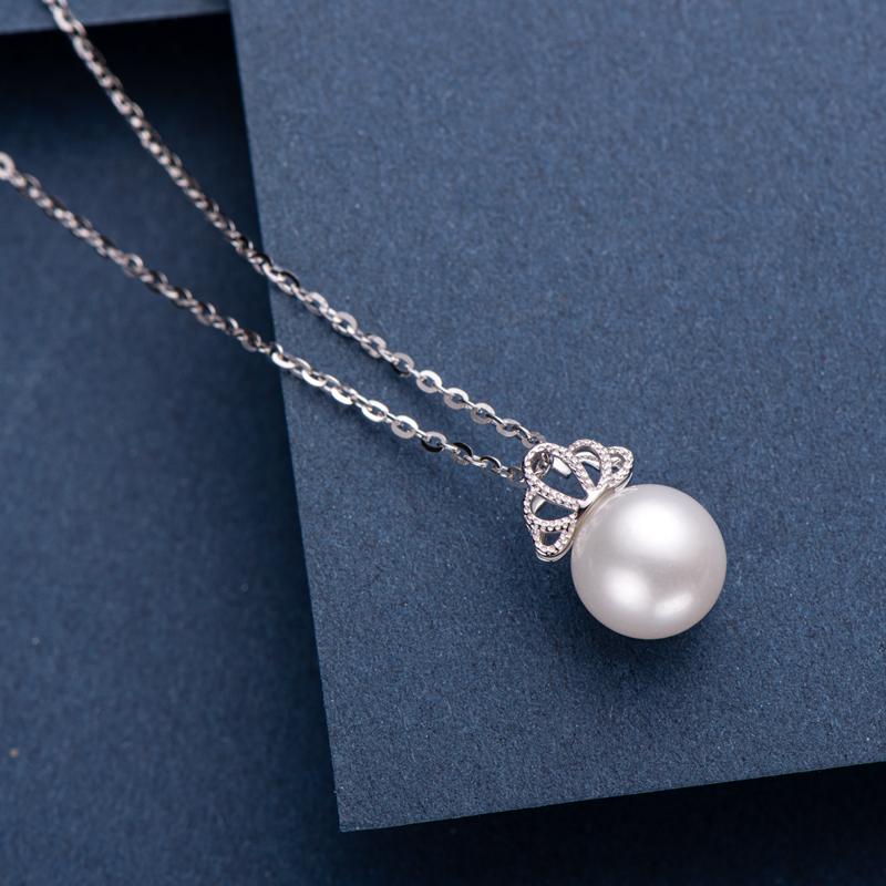 Luxury Princess Crown Geniune Freshwater Pearl Pendant Necklace