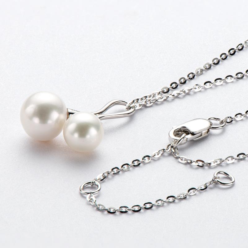 Lovely Cherry Design Natural Pearl Pendant Necklace