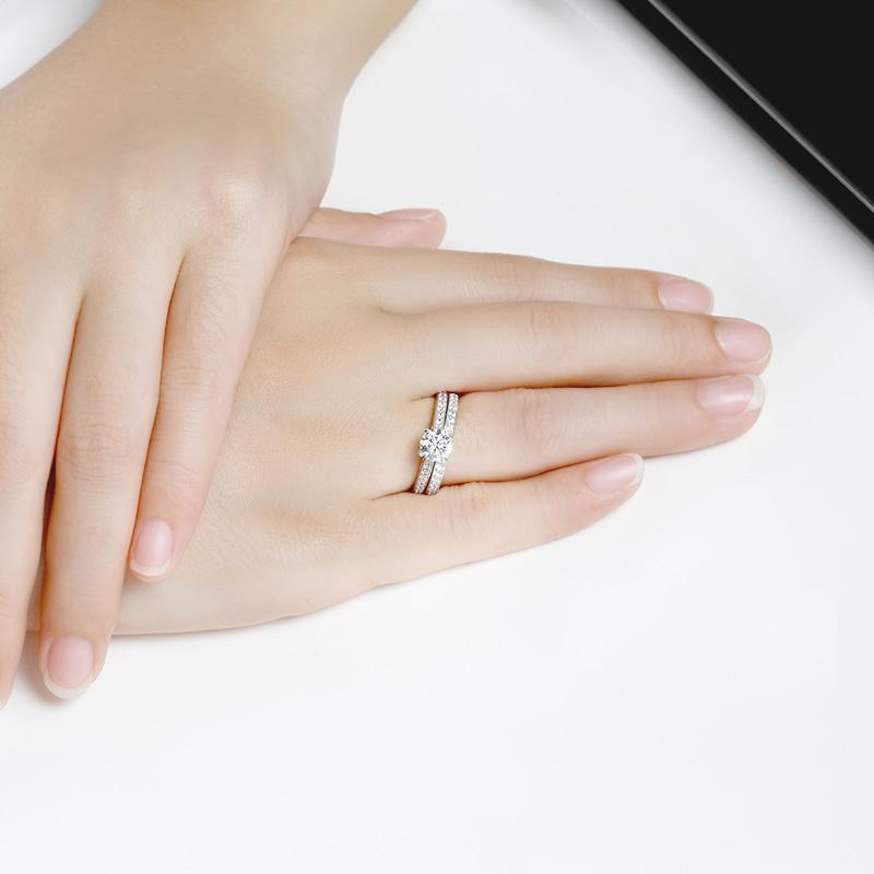 Halo Round Created White Diamond Bridal Set Ring