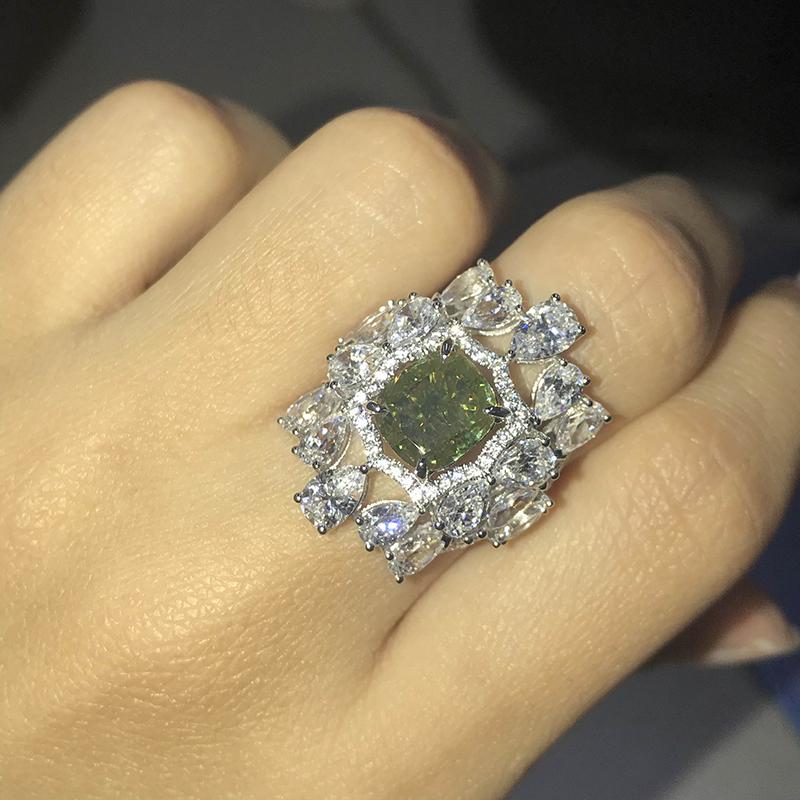 14K/18K Gold Elegant and Luxury 3.0ct Cushion Cut Green Created Diamond Ring