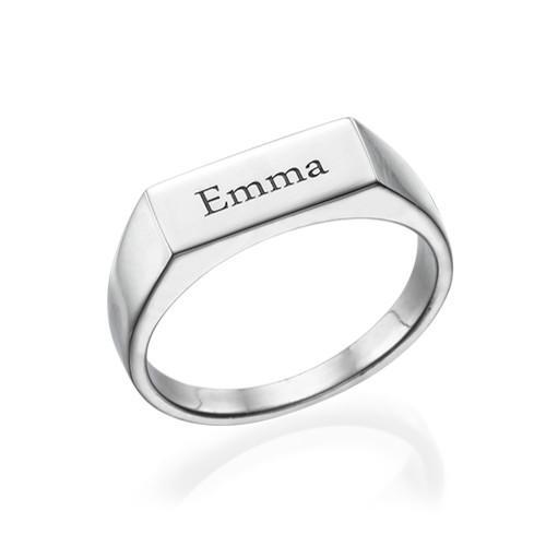 Engraved Signet Ring in Silver