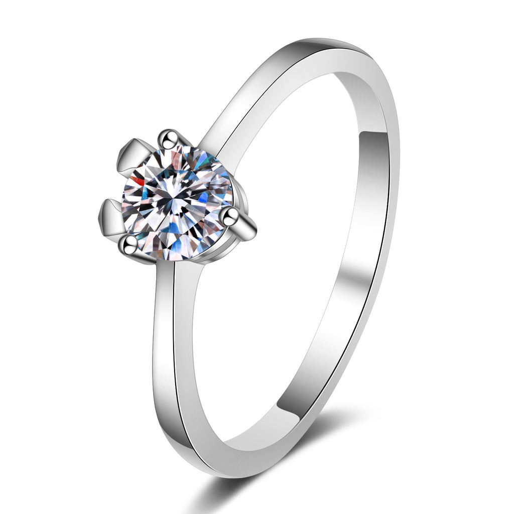 Round Cut Moissanite Diamond Antlers Solitaire Ring