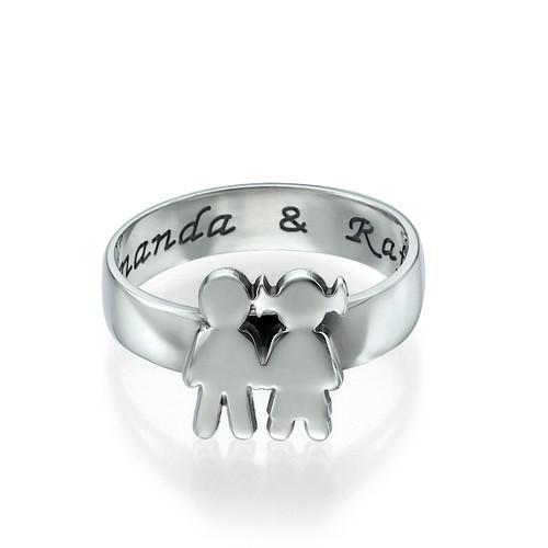 Kids Holding Hands Ring