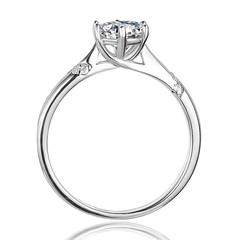 Classic Round Cut Moissanite Diamond Fashion Solitaire Ring